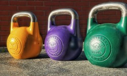 Kettlebell turniejowy sportowy Incore Sports 24 kg